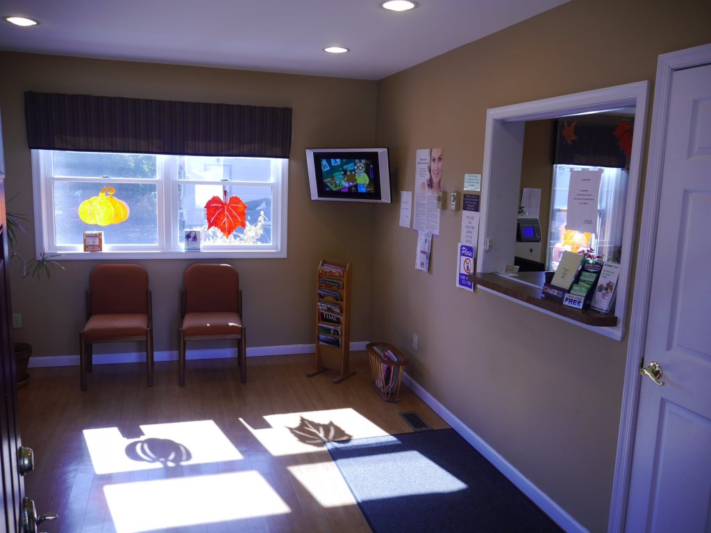 Office tour reception room 